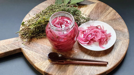 Oignons Marinés pour Meal Prep : La Recette et l’Astuce des Chefs pour des Repas Savoureux Toute la Semaine